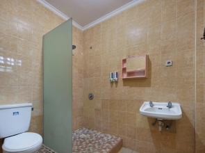 Hotel Lumbung Sari Legian