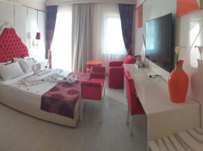 Golden Beach Resort & Spa