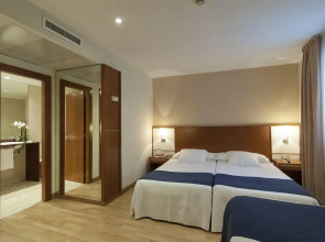 Отель RH Sorolla Centro