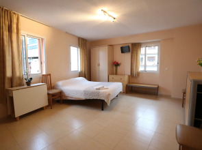 Royal Inn Aparthotel