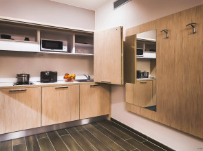 Ibis Styles Charleroi Airport Aero44