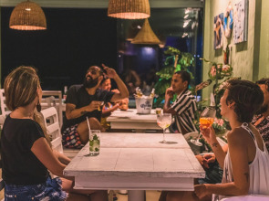 Bamboo Búzios Hostel