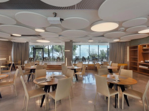 Bay View Haifa Hotel