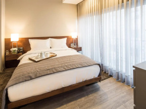 Standing Hotel Suites