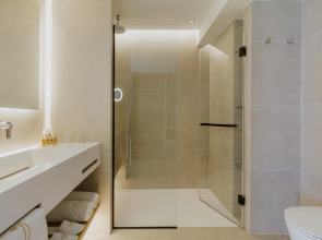 The Golden Coast Beach Hotel