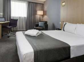 Holiday Inn London - Luton Airport by IHG