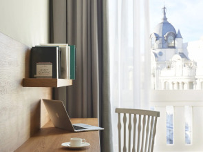 Отель Hyatt Centric Gran Via Madrid