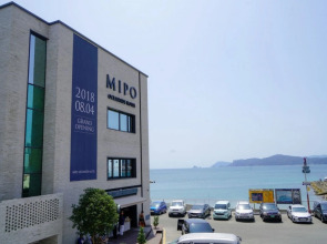 Mipo Oceanside Hotel