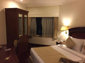 Hotel The Royal Plaza