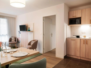 Residhome Paris-Guyancourt