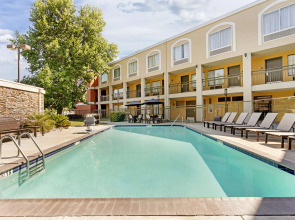 Best Western Plus Rancho Cordova Inn