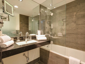 NOVINA HOTEL Wöhrdersee Nürnberg City