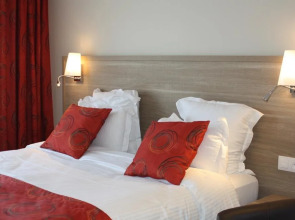 Contact Hôtel - Hôtel les Bleuets & SPA