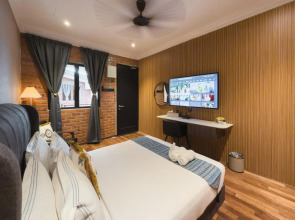 Reunion Heritage House