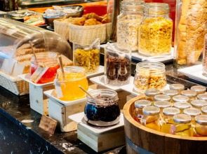 Отель Oh Nice Caledonia