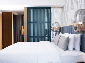 Курорт C Central Resort the Palm