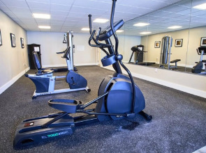 Palm Tree Club Miami Hotel