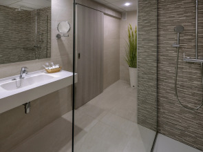 Olympus Palace Hotel