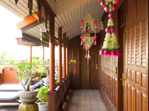 Lamphu Tree House Boutique Hotel