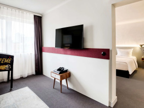 Отель pentahotel Brussels City Centre