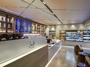 Loews Hollywood Hotel