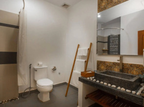 Diamond D'Angkor Boutique