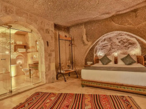 Şah Saray Cave Suites