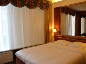 Rembrandtplein Hotel