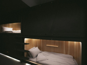 SLEEEP - Capsule Hotel