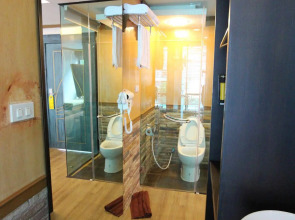 Phi Phi Nice Beach Hotel Hip