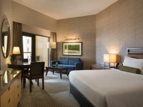 Amwaj Rotana, Jumeirah Beach