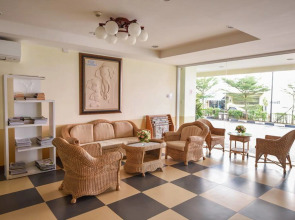 Trat Center Hotel