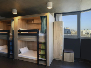 The People Paris Marais