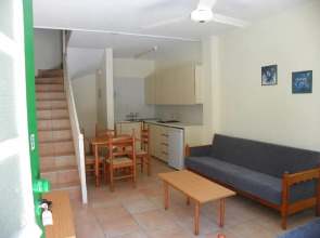 Sea 'n Lake View Hotel Apartments