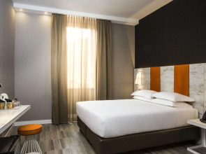 Отель The Guardian