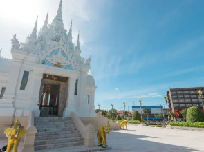 B2 Surat Thani Boutique & Budget Hotel