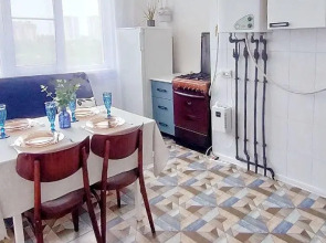 Солнечный эвкалипт на улице Крылова