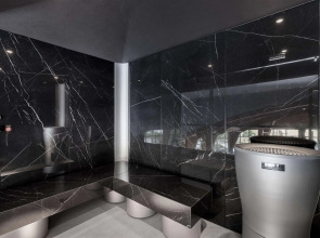 Отель Royal Savoy