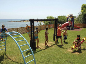 The Golden Coast Beach Hotel