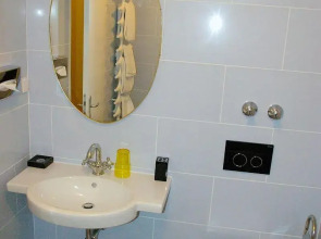 The Suite Hotel Garden