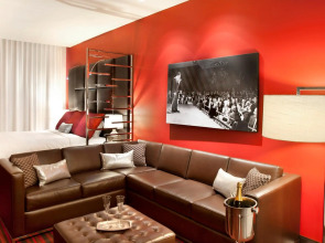 Golden Gate Hotel and Casino