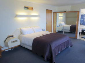 Stansbury Holiday Motel