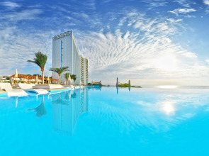 INTERNATIONAL Hotel Casino & Tower Suites