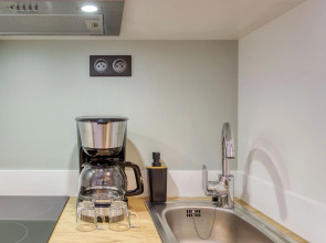 Appart'City Confort Paris Clichy Mairie