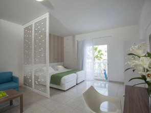 Princessa Vera Hotel Apartments