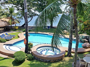 Mike's Dauin Beach Resort
