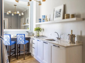 La Malandrina Apartments & Suites