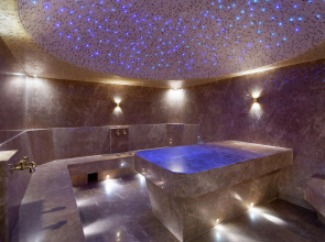 Отель DoubleTree by Hilton Almaty