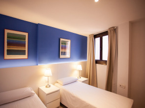 Las Ramblas Pasaje Bacardi Apartments