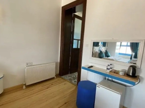 Отель Büyükada Mavi Palas